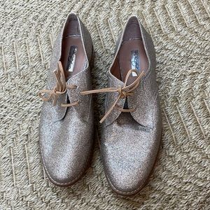 Halogen Silver Sparkle Shoes